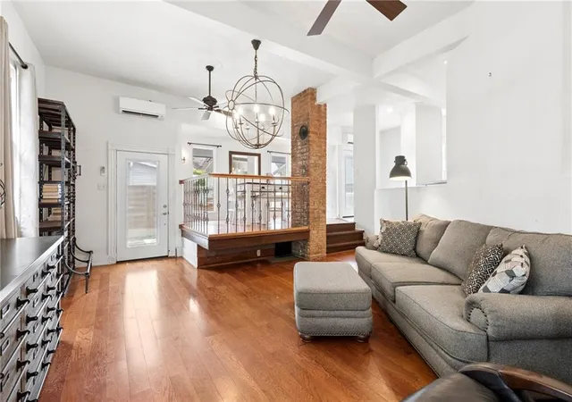 5th image of 427 Arabella St, New Orleans, LA 70115 | MLS# 2561061
