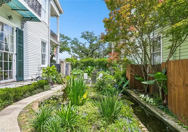 Homes for sale in New Orleans, LA | 1252 Esplanade Avenue, New Orleans, LA 70116 | Houzeo