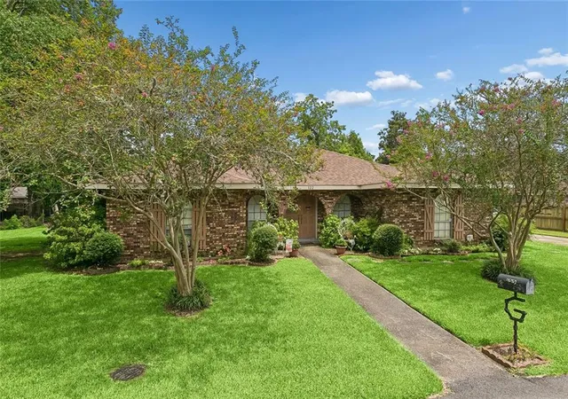 Photo 2 of Single family home for sale at 122 E 12th Extension St, Reserve, LA 70084 | MLS# 2561301 | Listing updated on 2026-07-16
