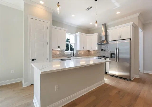 Homes for sale in New Orleans, LA | 5505 Music St, New Orleans, LA 70122 | MLS# 2561572