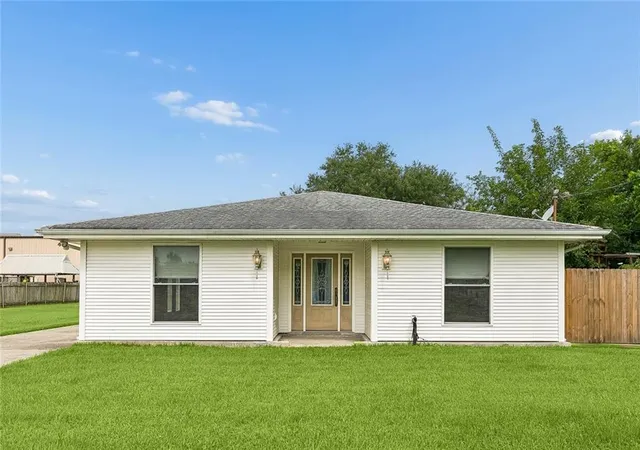 1st image of 3622 Buffon St, Chalmette, LA 70043 | MLS# 2561441
