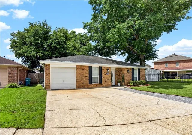 2nd image of 3300 Mount Laurel Dr, Gretna, LA 70056 | MLS# 2561634