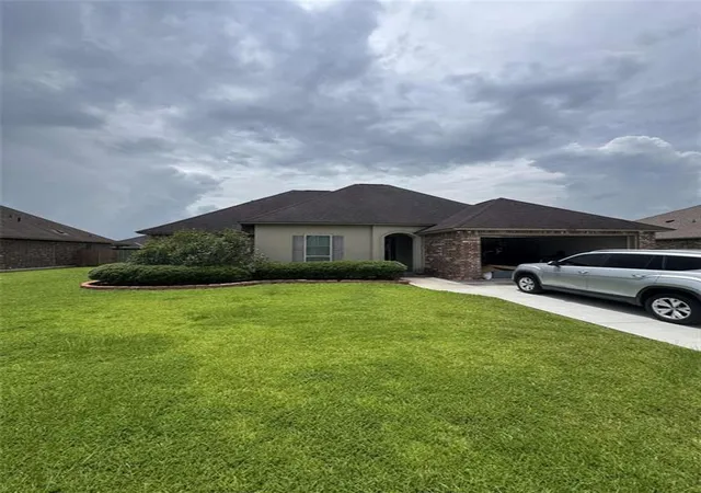 1st image of 42159 Bald Eagle Ave, Prairieville, LA 70769 | MLS# 2561653