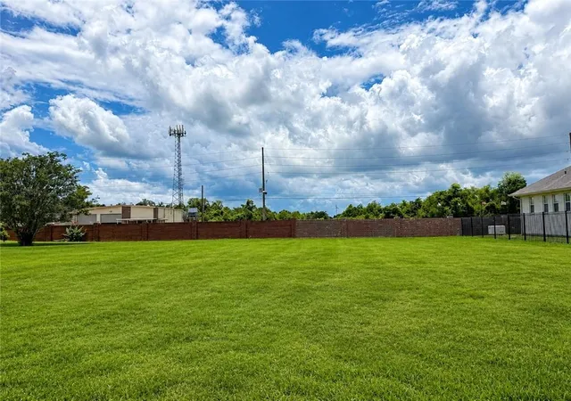 1st image of 3720 Lake Arrowhead Dr, Harvey, LA 70058 | MLS# 2561660