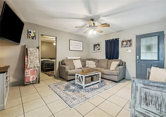Photo 2 of Single family home for sale at 444 W Harding St, Destrehan, LA 70047 | MLS# 2561526 | Listing updated on 2026-08-29