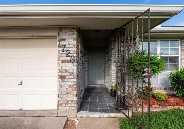 2nd image of 1728 Longbridge St, Marrero, LA 70072 | MLS# 2560852