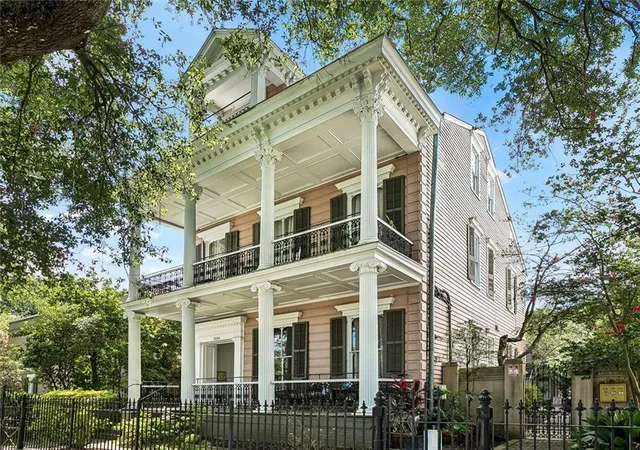 2nd image of 3206 St Charles Ave, New Orleans, LA 70115 | MLS# 2561584