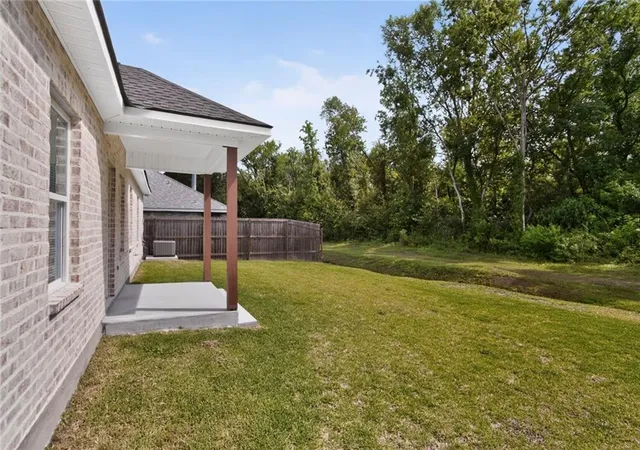 Homes for sale in La Place, LA | 512 Magnolia St, La Place, LA 70068 | MLS# 2560888