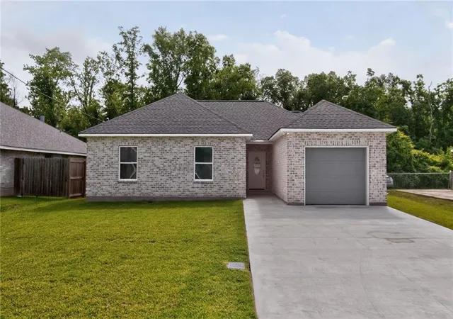 Photo 3 of Single family home for sale at 512 Magnolia Ave, La Place, LA 70068 | MLS# 2560888 | Listing updated on 2026-06-26
