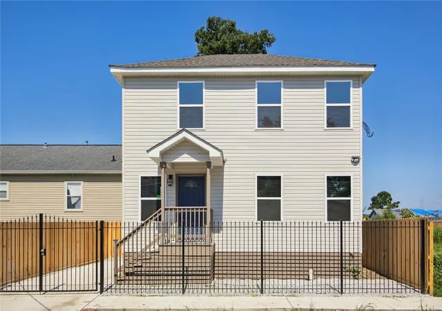 Photo 1 of Single family home for sale at 2421 S Roman St, New Orleans, LA 70125 | MLS# 2561669 | Listing updated on 2026-07-13