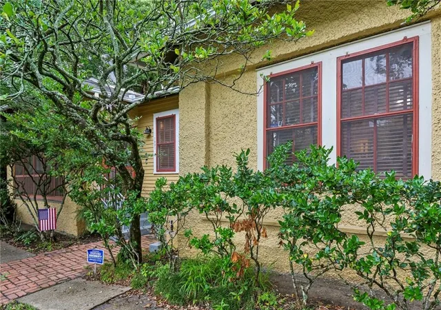 3rd image of 1919 21 Joseph St, New Orleans, LA 70115 | MLS# 2561450