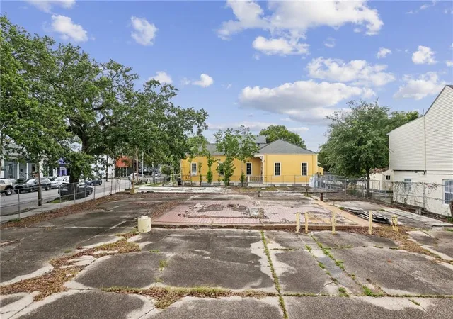 5th image of 4707-13 Magazine St, New Orleans, LA 70115 | MLS# 2558140
