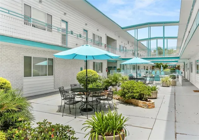 3rd image of 2833 St Charles Ave #26, New Orleans, LA 70115 | MLS# 2561678