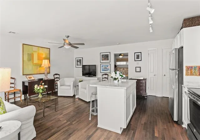 5th image of 2833 St Charles Ave #26, New Orleans, LA 70115 | MLS# 2561678