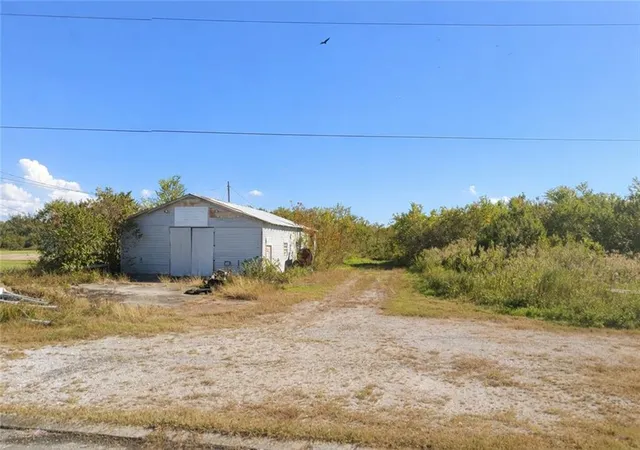 Homes for sale in Buras, LA | 37600 Hwy 11, Buras, LA 70041 | MLS# 2561959
