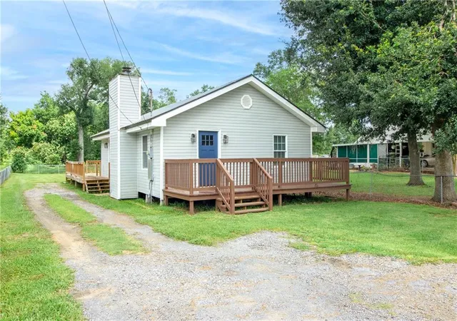 Homes for sale in Montz, LA | 297 Evangeline Rd, Montz, LA 70068 | MLS# 2560788