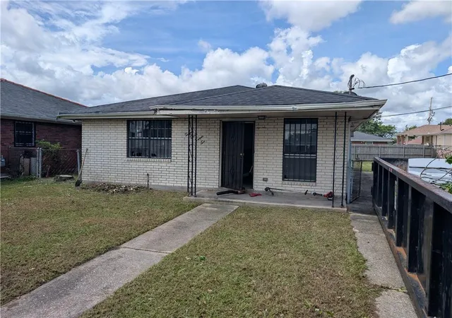 1st image of 7726 Vanderkloot Ave, New Orleans, LA 70127 | MLS# 2561392