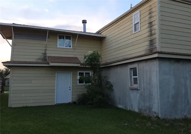 3rd image of 12971 N Lake Carmel Dr, New Orleans, LA 70128 | MLS# 2561841