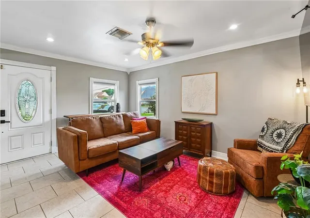 2nd image of 1604 Thomas St, Gretna, LA 70053 | MLS# 2561961