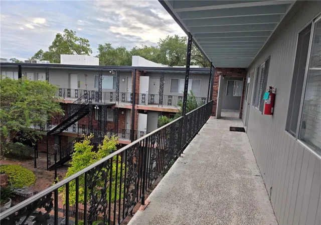2nd image of 3201St St Charles Ave, New Orleans, LA 70115