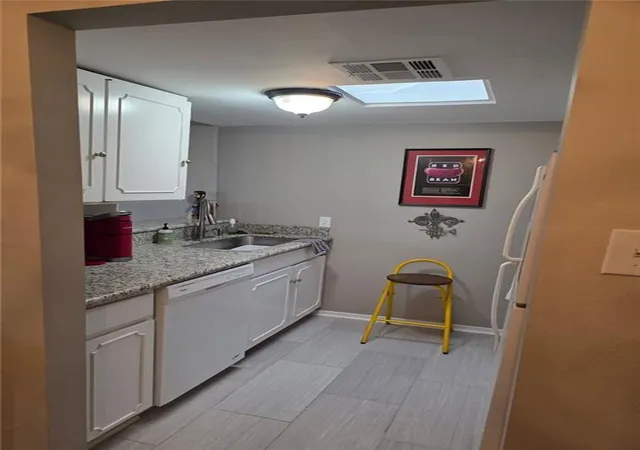 4th image of 3201 St Charles Ave #308, New Orleans, LA 70115 | MLS# 2562113