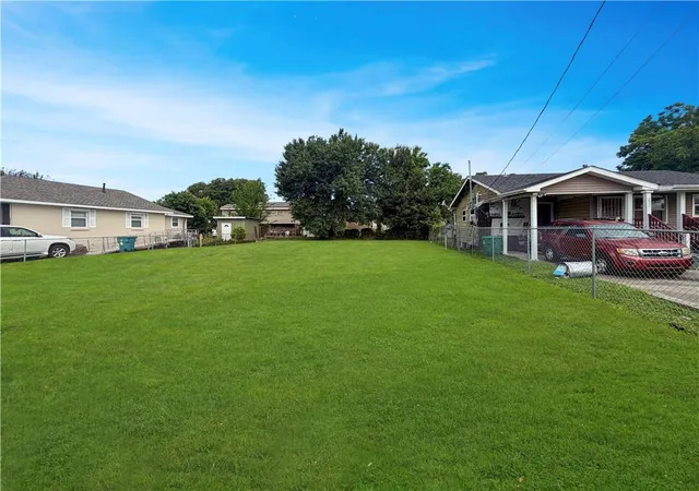 Homes for sale in Metairie, LA | 818 S Sibley St, Metairie, LA 70003 | MLS# 2562125