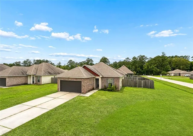 Homes for sale in Ponchatoula, LA | 41731 Shallow Bend Dr, Ponchatoula, LA 70454 | MLS# 2561148