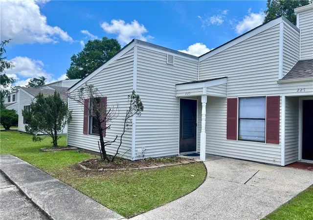 Homes for sale in Slidell, LA | 225 Putters Ln #225, Slidell, LA 70460 | MLS# 2561638
