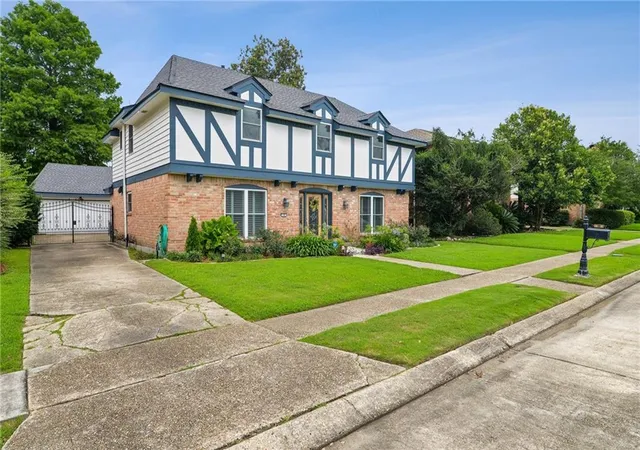 2nd image of 19 Park Timbers Dr, New Orleans, LA 70131 | MLS# 2561381