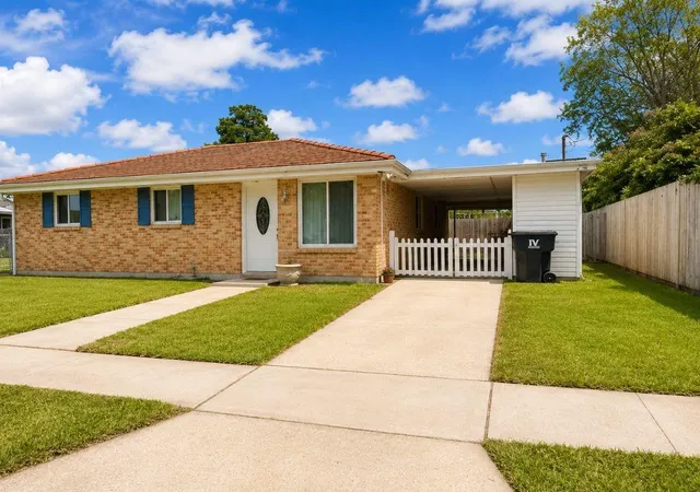 1st image of 2400 Volpe St, Chalmette, LA 70043 | MLS# 2562257