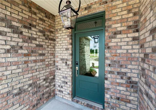 Photo 3 of Single family home for sale at 929 Laurel Oaks Dr, Waggaman, LA 70094 | MLS# 2562307 | Listing updated on 2026-08-29