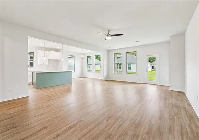 Photo 3 of Single family home for sale at 929 Laurel Oaks Dr, Waggaman, LA 70094 | MLS# 2562307 | Listing updated on 2026-08-29