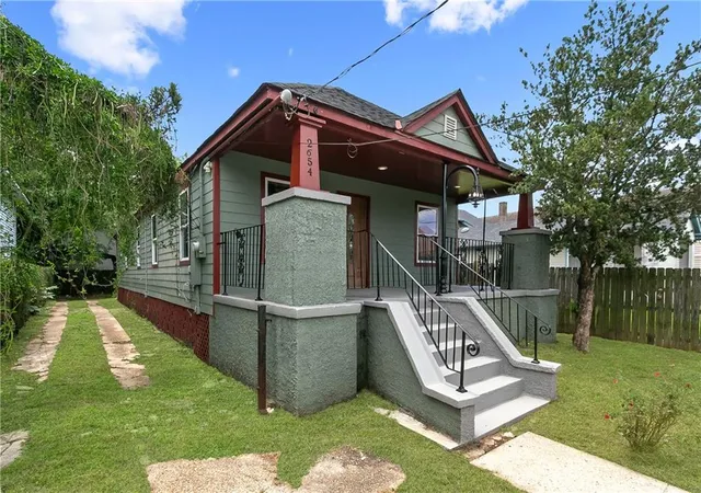 3rd image of 2654 Clover St, New Orleans, LA 70122 | MLS# 2562344