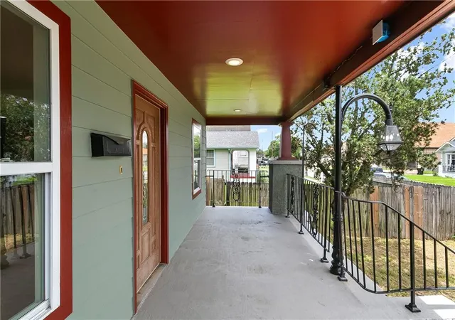 4th image of 2654 Clover St, New Orleans, LA 70122 | MLS# 2562344