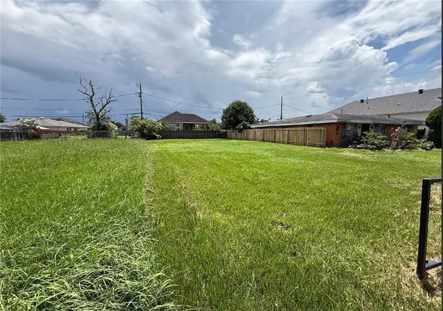 Homes for sale in Arabi, LA | 400 Bear Dr, Arabi, LA 70032 | MLS# 2562415