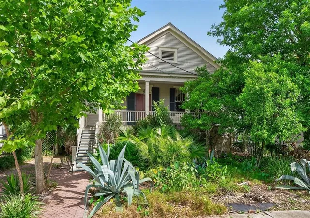 2nd image of 1312 Short St, New Orleans, LA 70118 | MLS# 2561063
