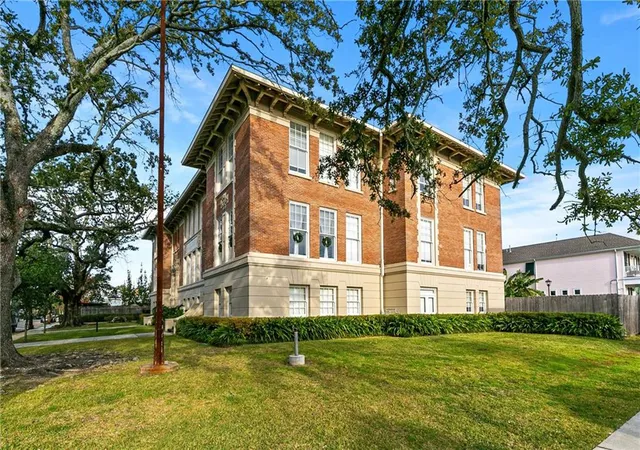 3rd image of 800 N Rendon St #307, New Orleans, LA 70119 | MLS# 2561492