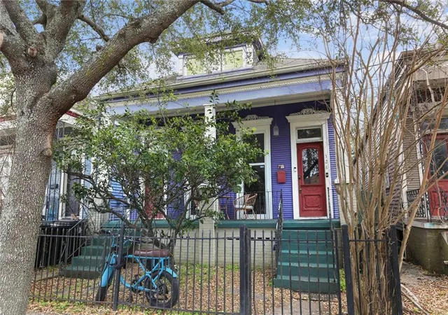 1st image of 328 S Cortez St, New Orleans, LA 70119 | MLS# 2561034