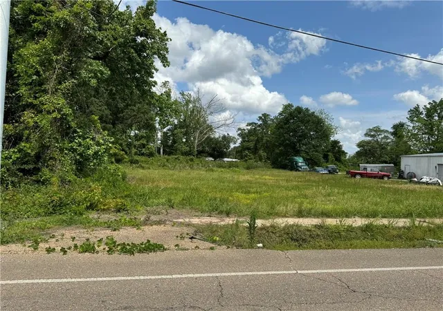 Homes for sale in Roseland, LA | Commercial St, Roseland, LA 70456 | MLS# 2562480