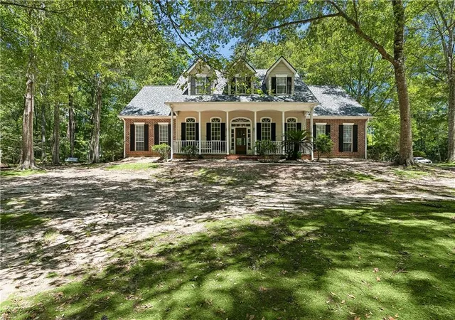 Photo 1 of Single family home for sale at 213 Hawthorne Holw Dr, Madisonville, LA 70447 | MLS# 2561872 | Listing updated on 2026-08-05