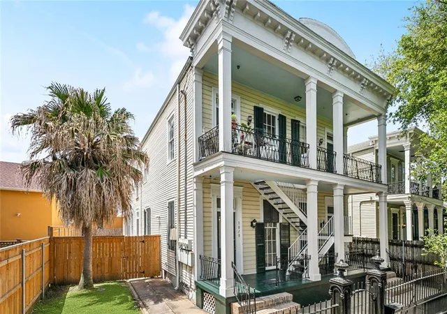 1st image of 1010 12 Philip St, New Orleans, LA 70130 | MLS# 2562595