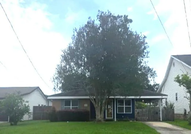 1st image of 936 Oak Ave, New Orleans, LA 70123 | MLS# 2562680