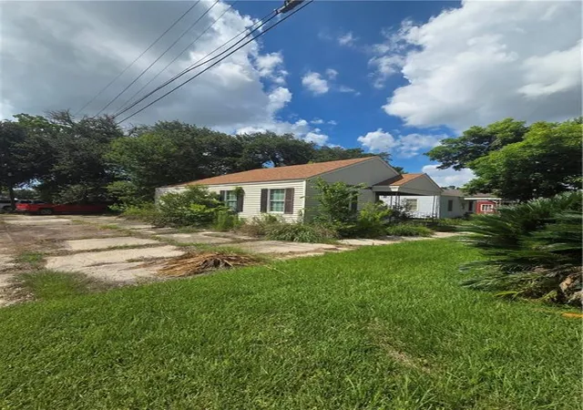 Photo 2 of Sale Pending at 1000 Main St, La Place, LA 70068 | MLS# 2562530 | Listing updated on 2026-06-22