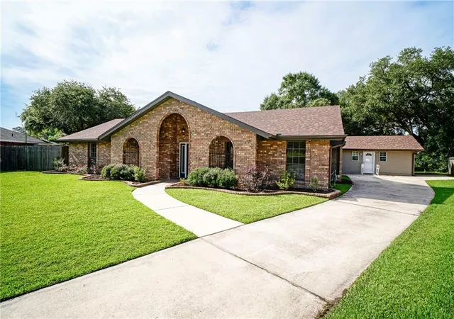 3rd image of 103 Milford Dr, Slidell, LA 70461 | MLS# 2560218