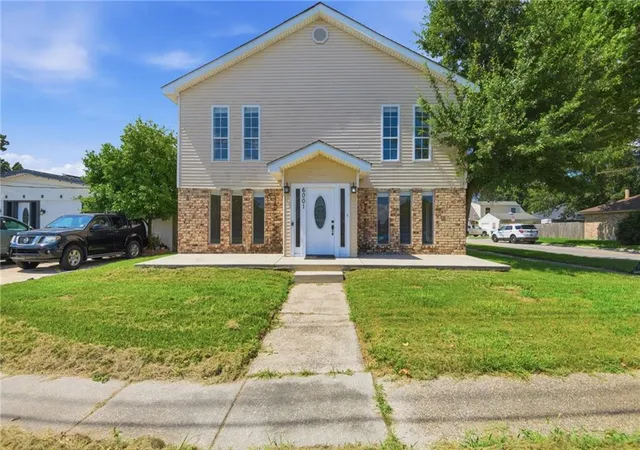 Photo 1 of Single family home for sale at 6001 W Esplanade Ave, Metairie, LA 70003 | MLS# 2562375 | Listing updated on 2026-06-12