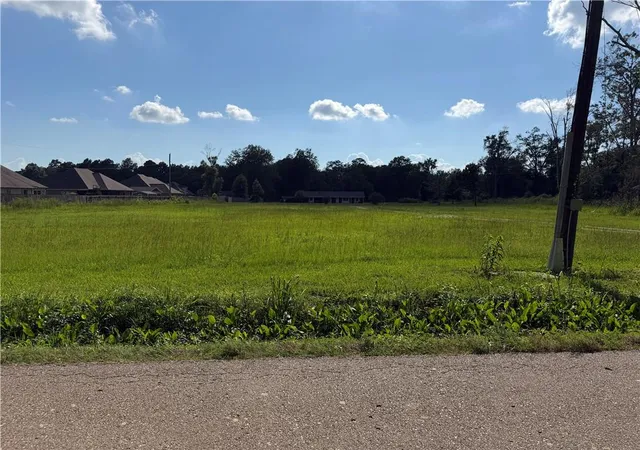 Homes for sale in Ponchatoula, LA | 41523 And 41525 Yokum Rd, Ponchatoula, LA 70454 | MLS# 2562478