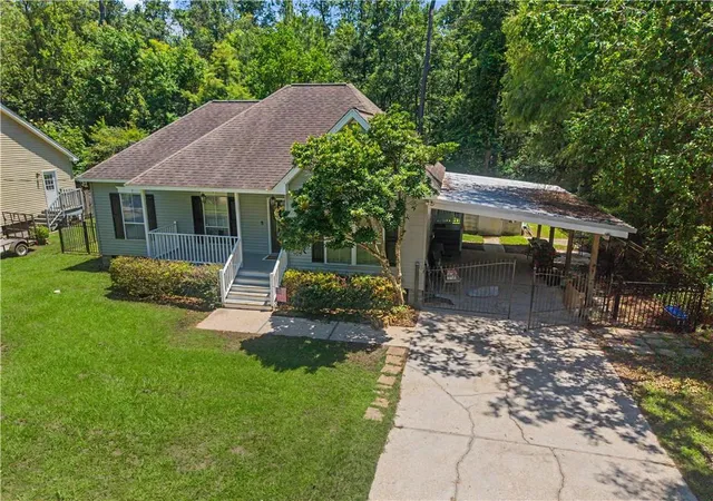 Homes for sale in Covington, LA | 19335 11th Ave, Covington, LA 70433 | MLS# 2561257