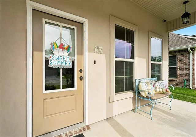 3rd image of 760 Jackson Ct, Madisonville, LA 70447 | MLS# 2561530
