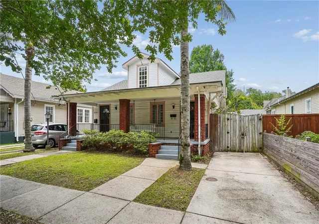 Homes for sale in New Orleans, LA | 2703 2705 Palmer Ave, New Orleans, LA 70118 | MLS# 2560341