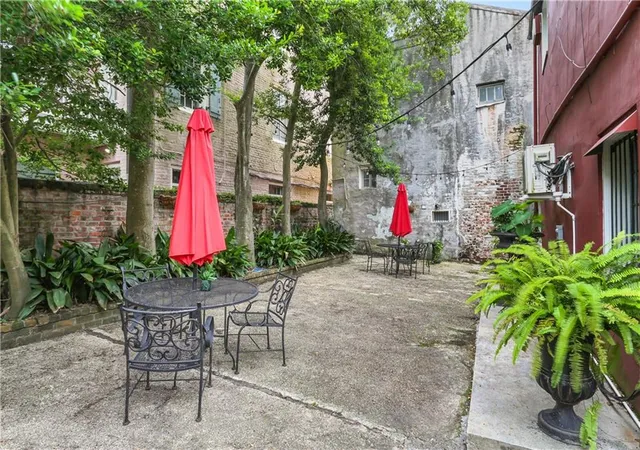 Homes for sale in New Orleans, LA | 1204 Chartres Street, New Orleans, LA 70116 | Houzeo